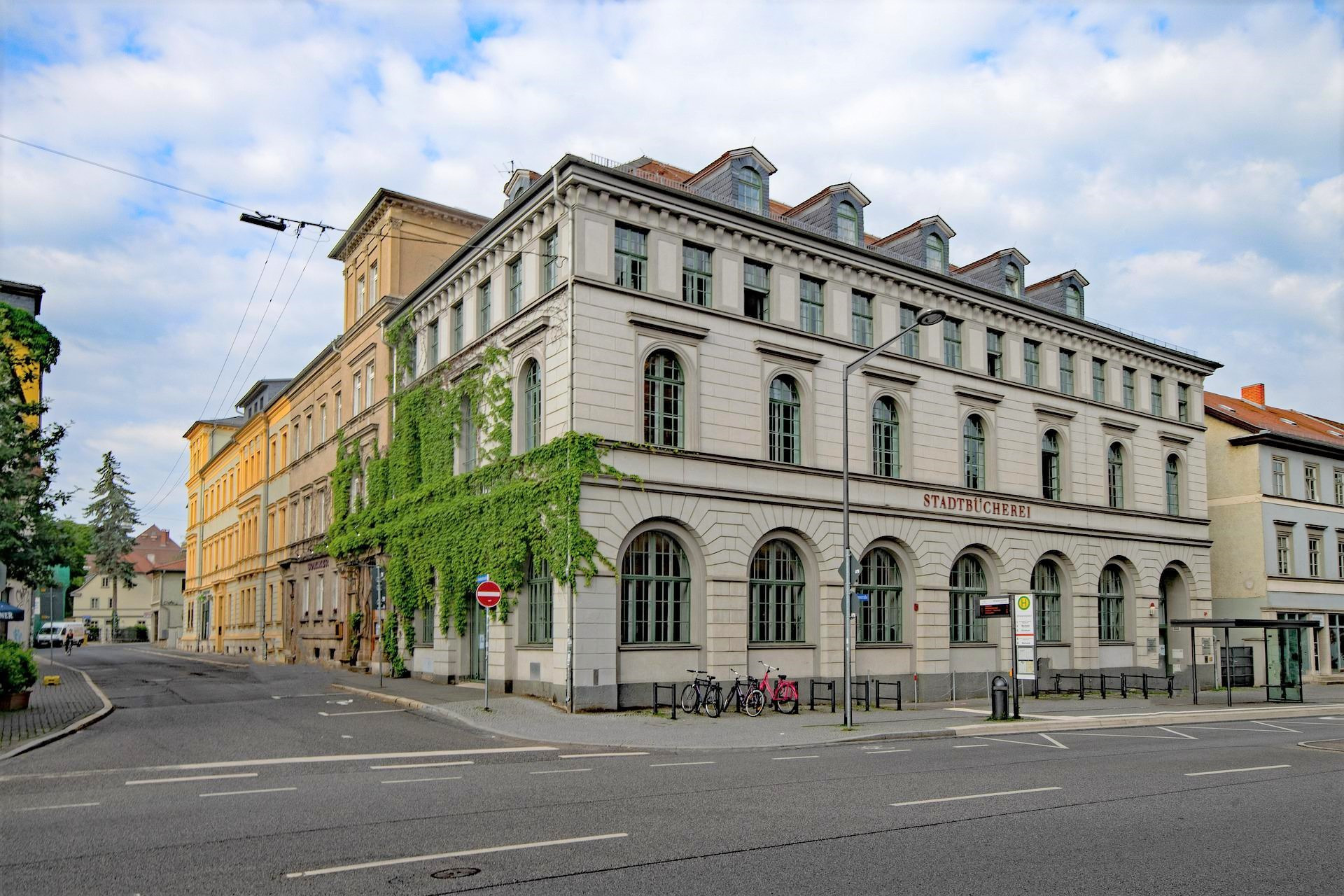 weimar-g384e5851d_1920.jpg