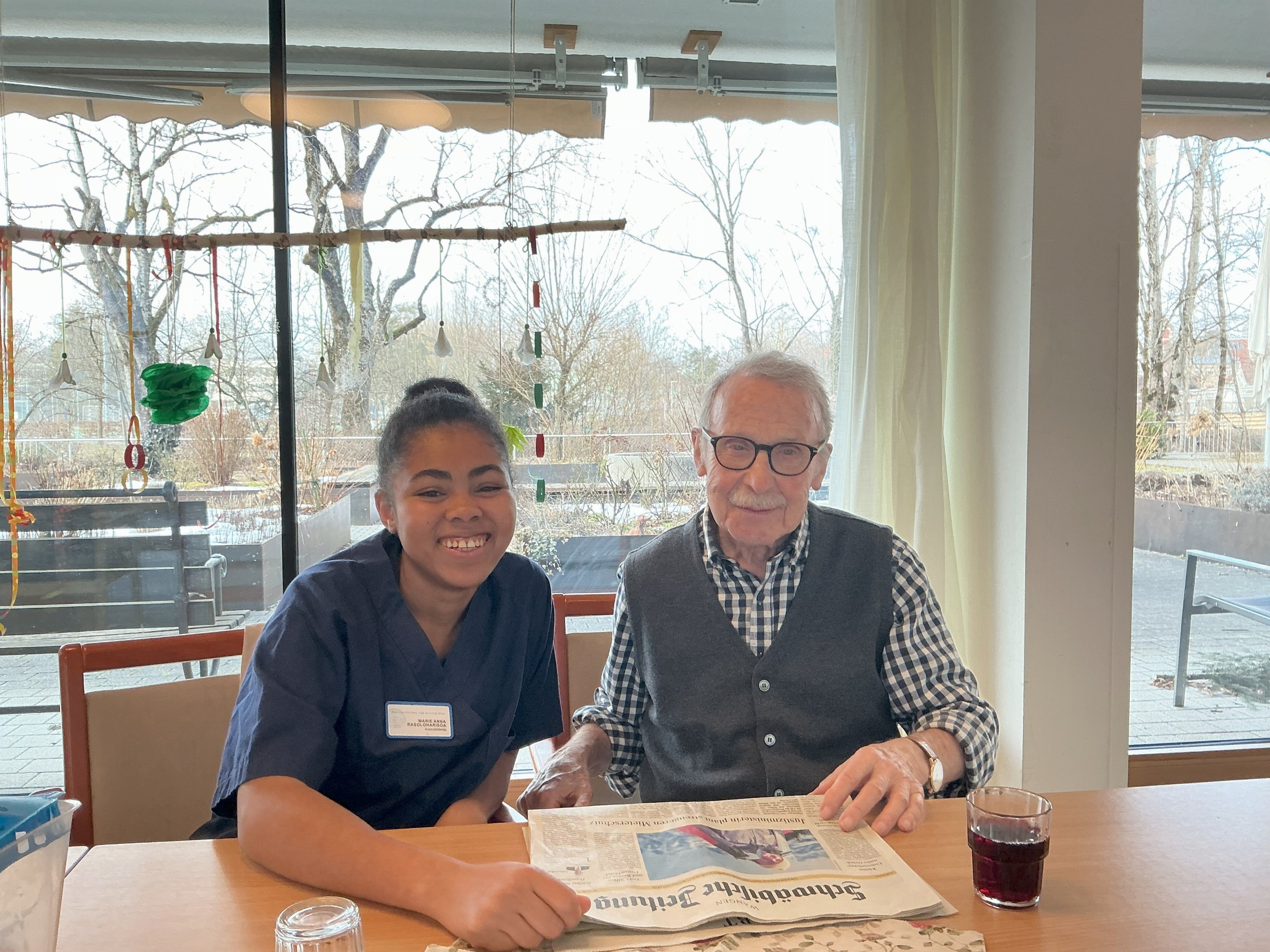 Foto 10_Altenpflegehelfer_in.jpg